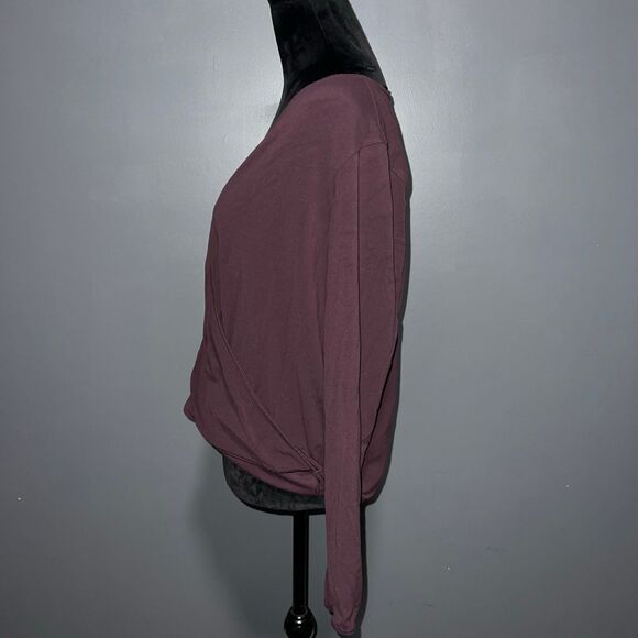 Lululemon Iconic Wrap Plum Purple Womens 8 Luon Pullover - Picture 3 of 6